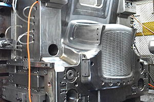 氣體輔助成型生產(chǎn)線—模具